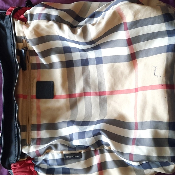 Burberry Buckleigh Tote - Picture 7 of 10